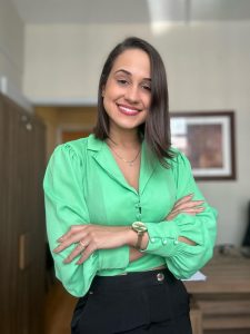 Professor(a) . RAFAELA MANTEIGA - Corpo Docente FIURJ
